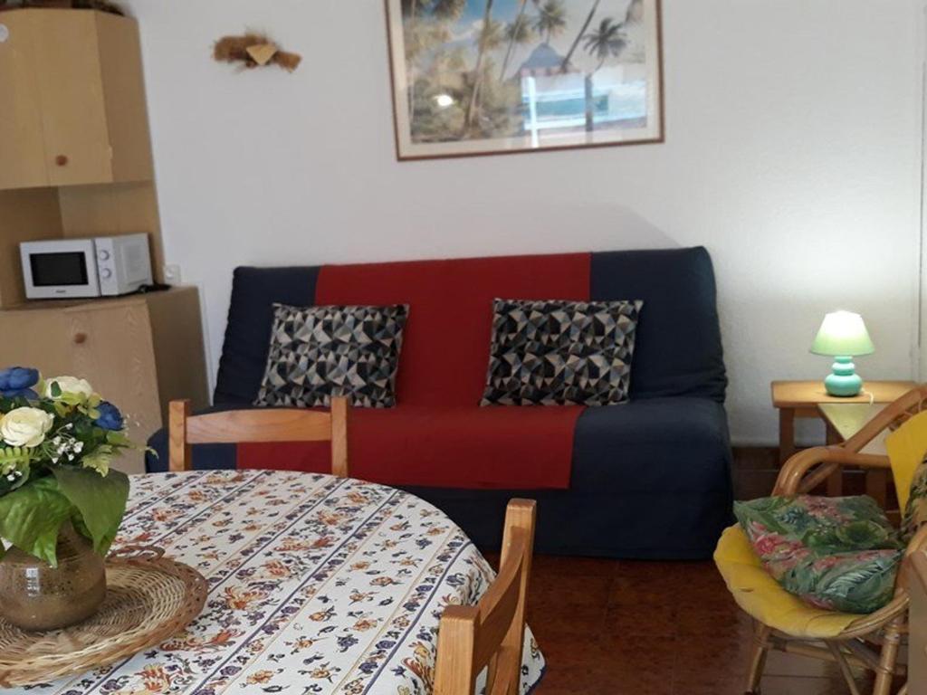 Appartement Bormes-les-Mimosas, 2 pièces, 4 personnes - FR-1-251-765 photo 2