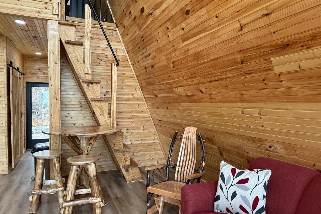 Overlook Cabin photo 1