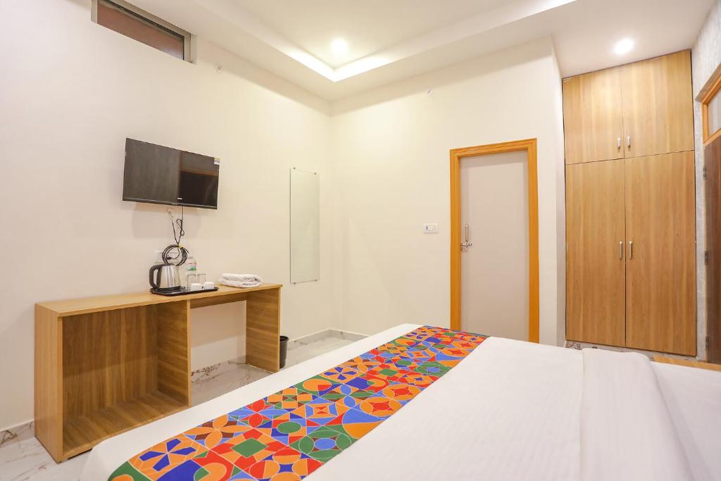 FabHotel Maharishi inn photo 4