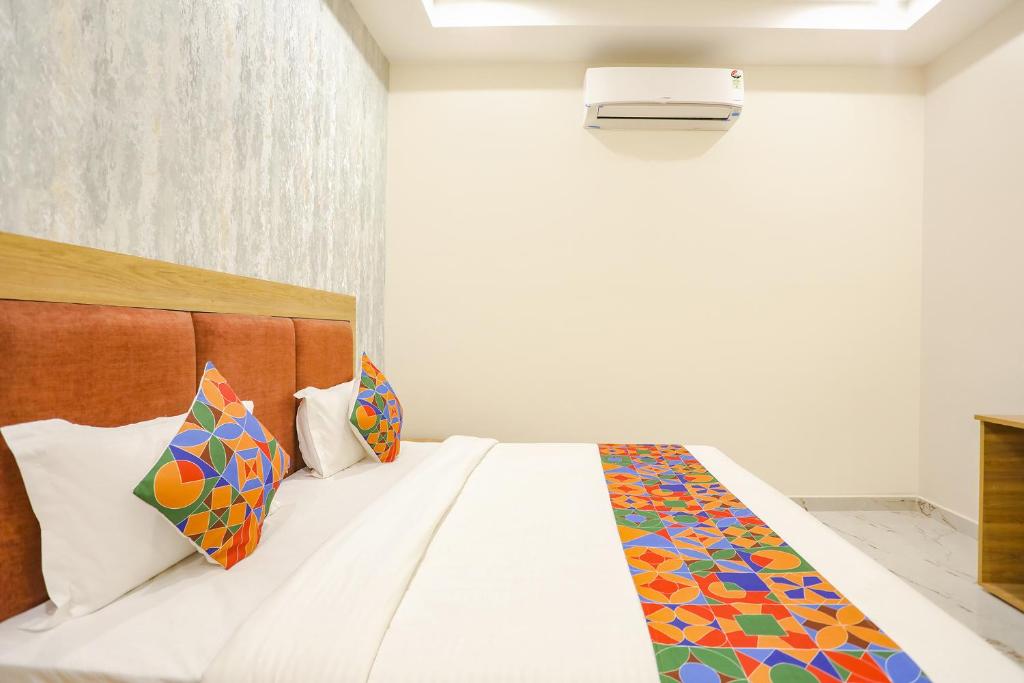 FabHotel Maharishi inn photo 3