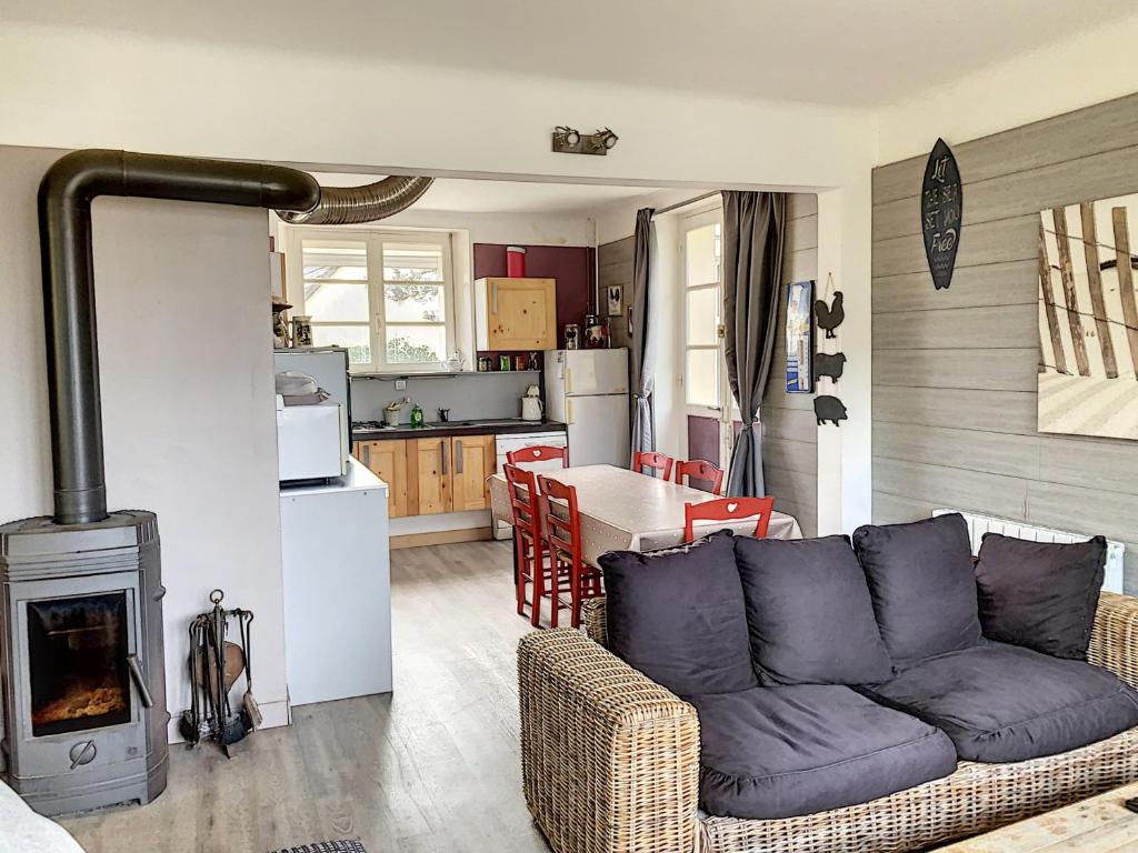 Maison Jullouville, 5 pièces, 9 personnes - FR-1-361-15