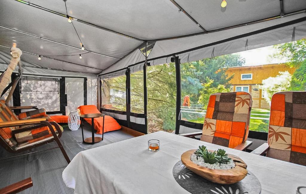 Amazing stacaravan In Frstenberg-havel With Wifi photo 3