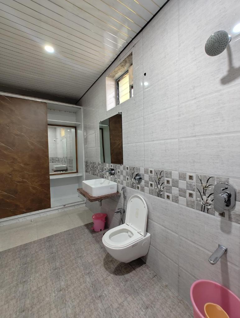 Royal Mount Abu Villa photo 3