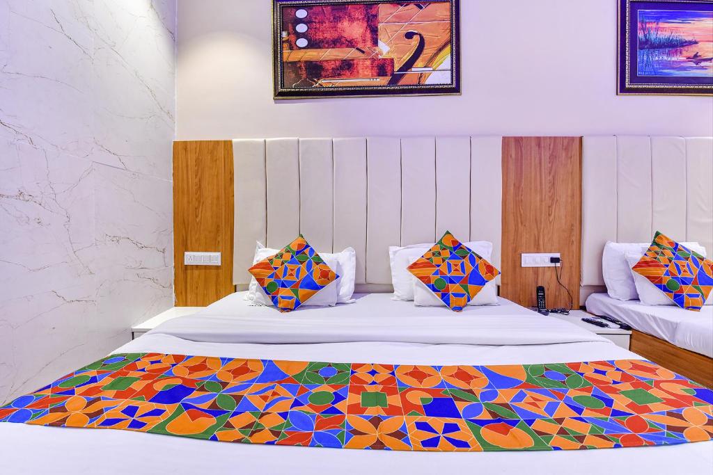 FabHotel Prime Maya Palace photo 1