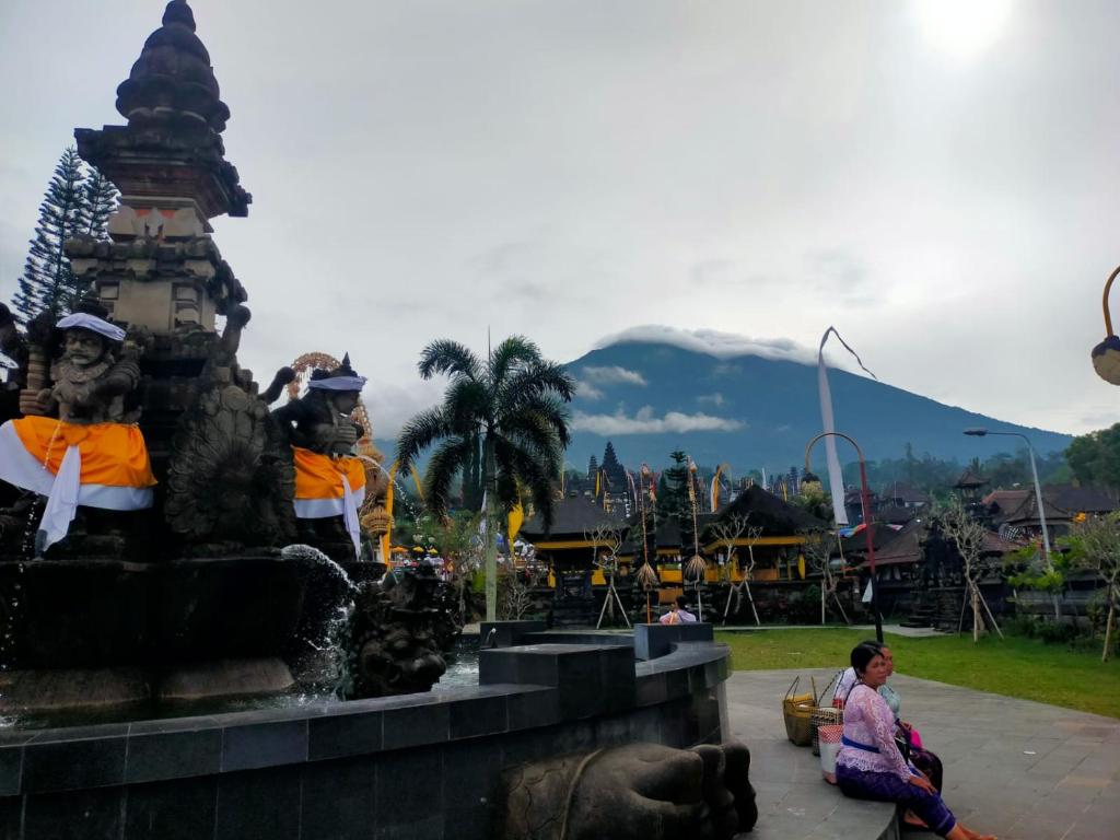 Jro Pesimpangan Homestay photo 2