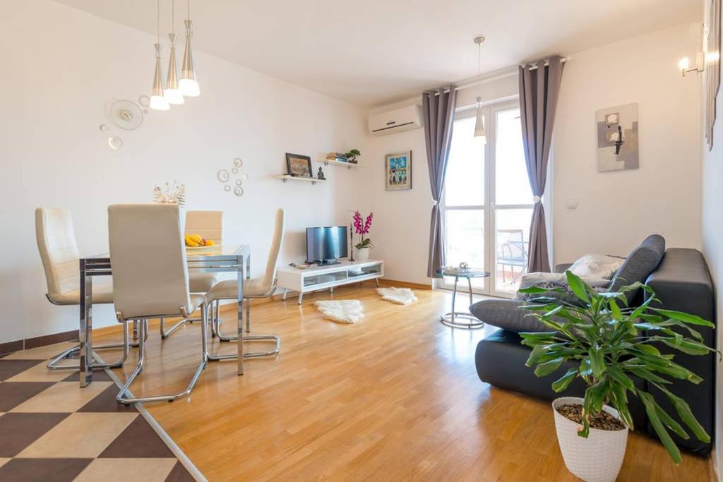 Apartment Luna & Lea amazing sea view with private parking - Tap to explore photos