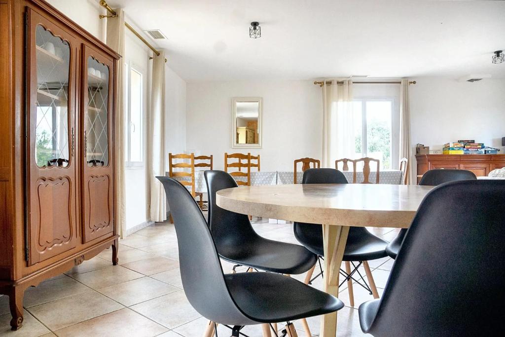Villa de 6 chambres avec piscine privee jardin amenage et wifi a Saint Jean du Pin photo 4