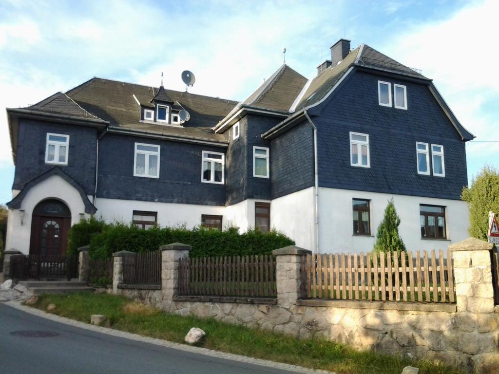 Monteurzimmer Alte Schule Heberndorf