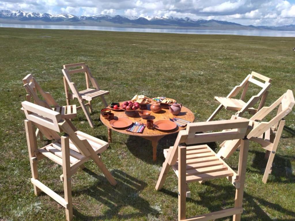 Tunduk son-kol yurt camp photo 1