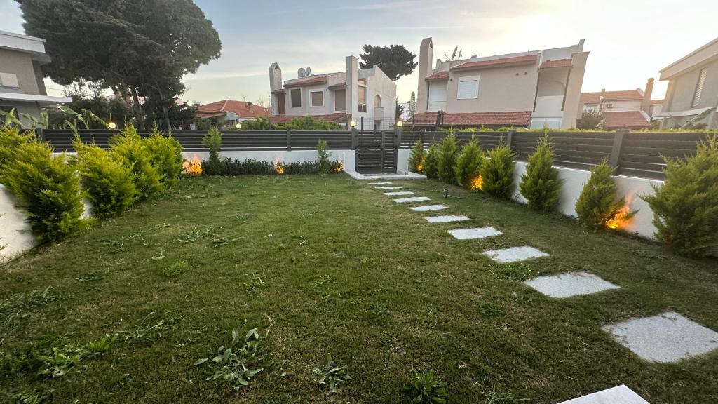 S Villa City photo 2
