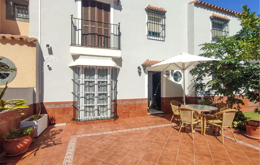 Cozy Home In Chipiona With Wifi
