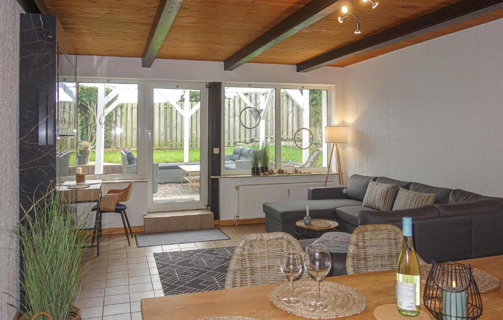 3 Bedroom Gorgeous Home In Otterndorf photo 1