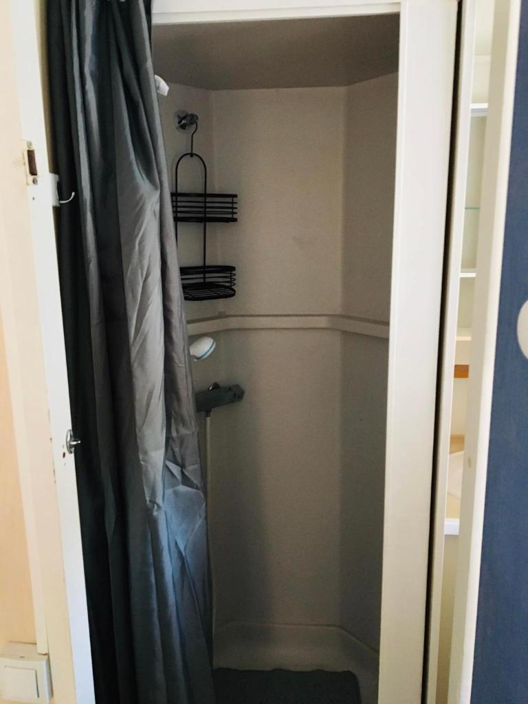 Mobil-home avec grand jardin photo 3