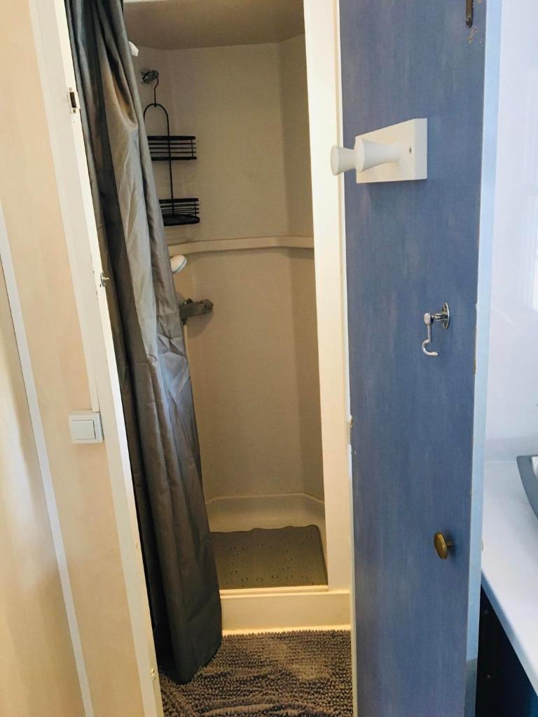 Mobil-home avec grand jardin photo 4