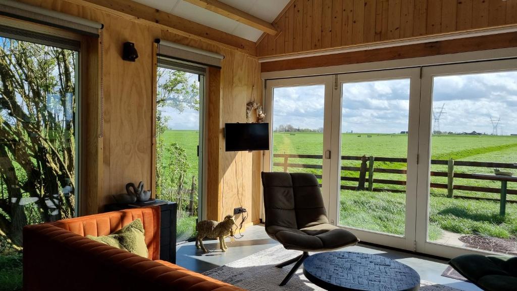 Guesthouse, City Farmer- Amsterdam, lodge with a skyline view photo 3