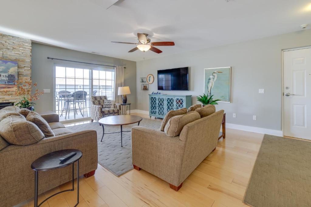 Idyllic New Buffalo Condo Walk to Beach and Shops! photo 4