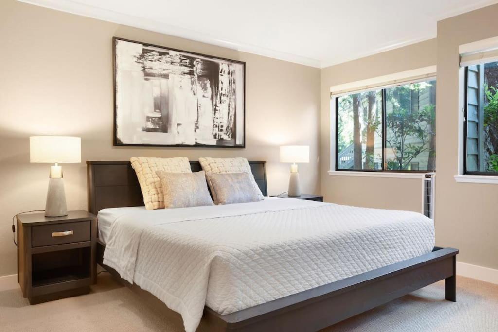 115 Modern and Serene Min to Downtown photo 4