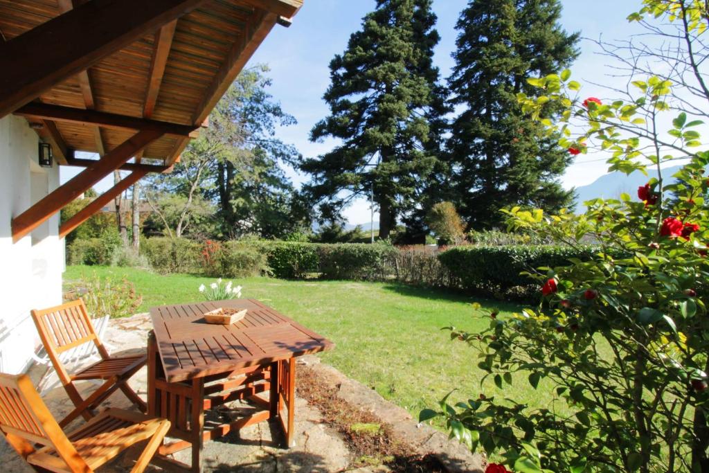 Comfortable garden level 2 minutes from the lake on foot!