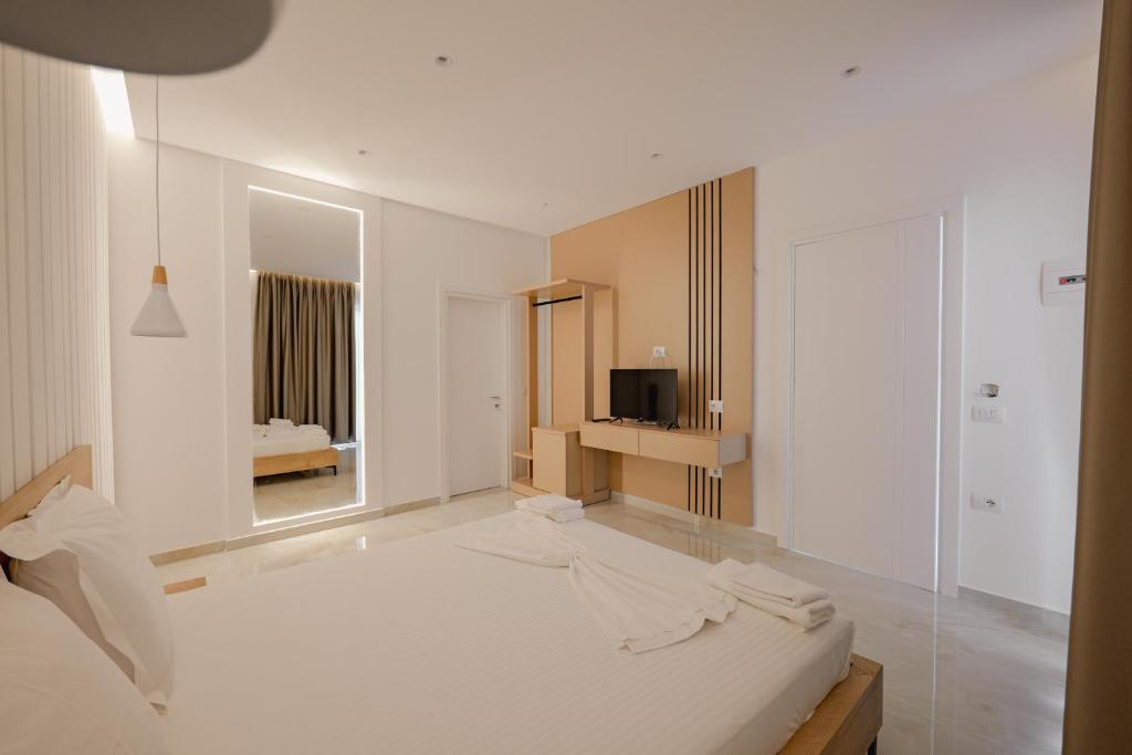 Villa Xhefri photo 1