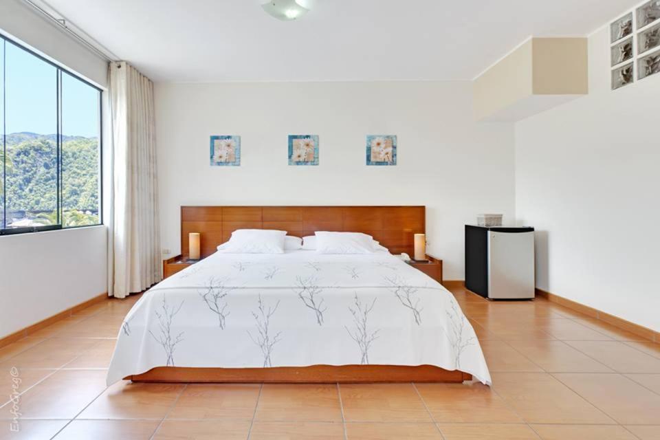 Aviró Hotel photo 1