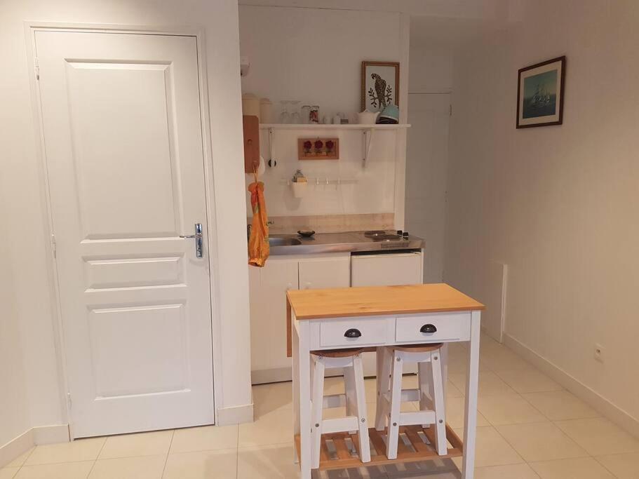 studio à louer à la nuitée photo 1