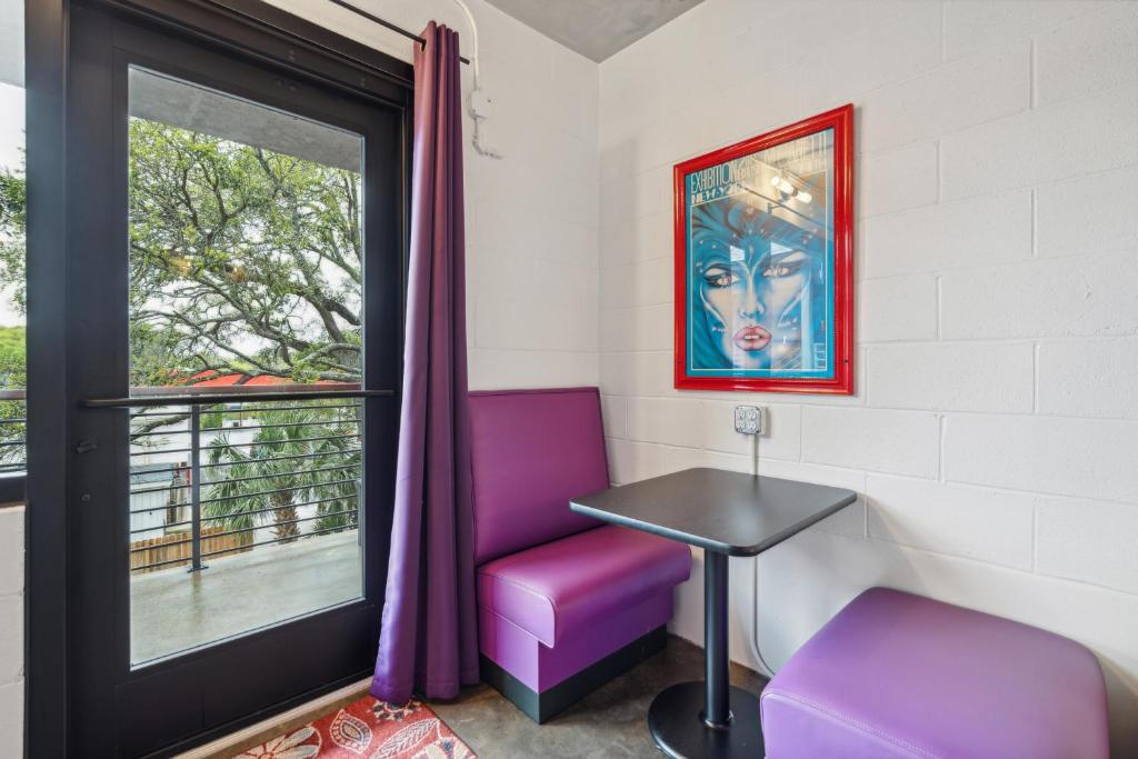 Boutique Vera Hotel in the Heart of Folly Beach photo 2