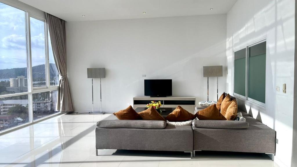 A2-stunning Seaview 4brs3baths Duplex karon City photo 1