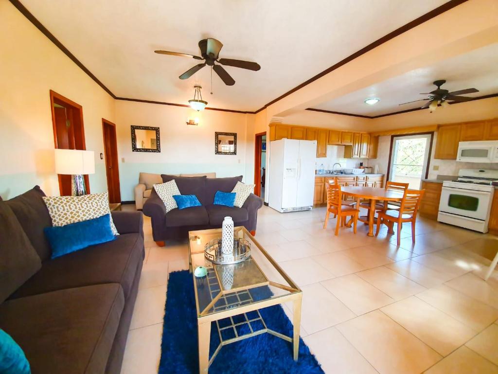4C's Vacation Suites photo 3