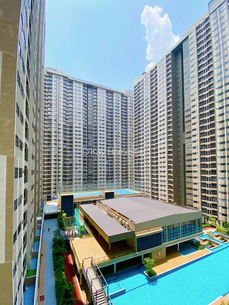 Youth City 2 Bedroom Pool View by DKAY in Nilai