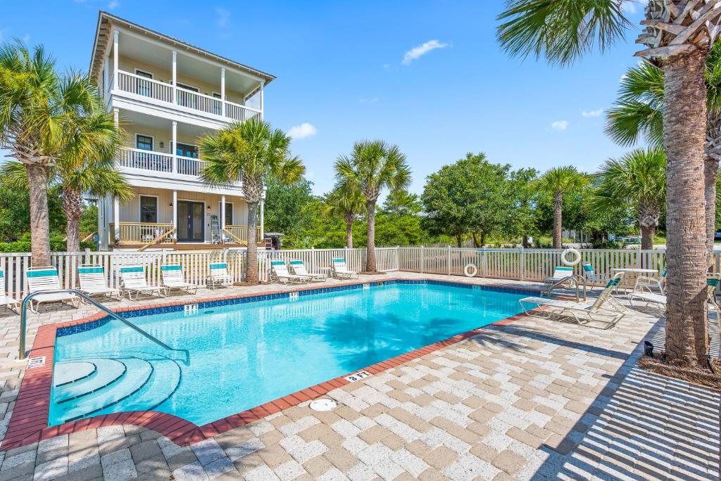 Salt & Light - 5 BR, Sleeps 18, Gulf & Lake Views, Game Room & Bikes photo 1
