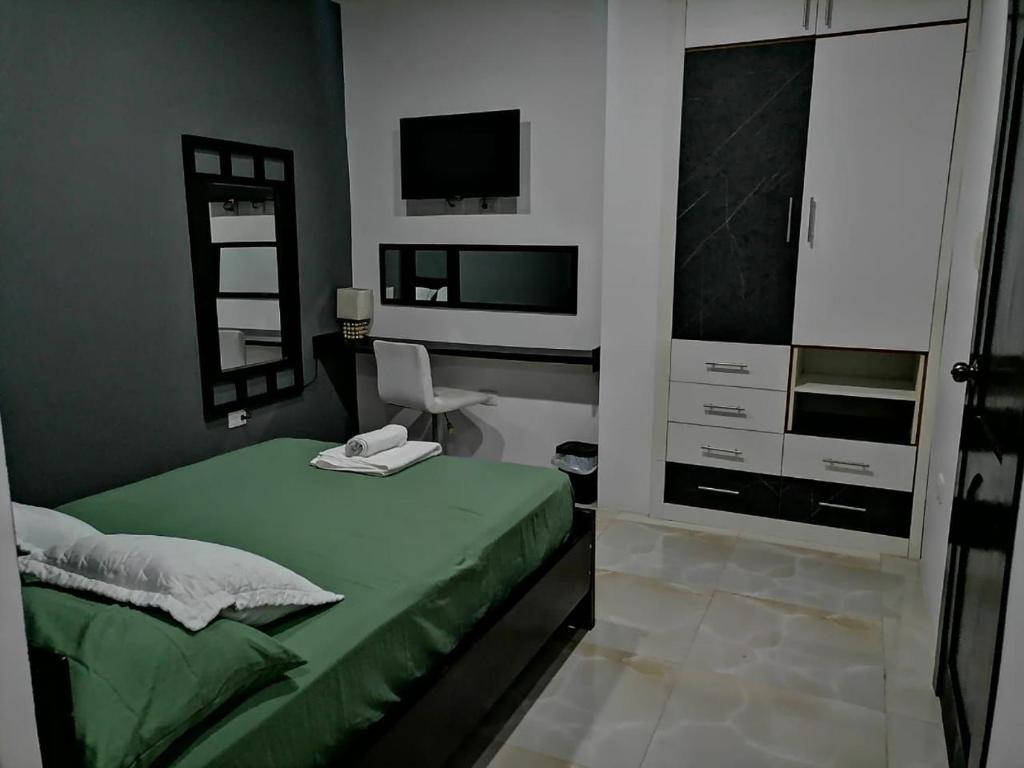 Lara's House