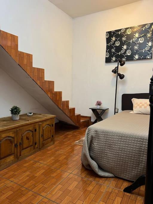 Caza en zona residencial photo 1