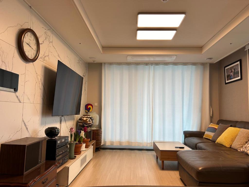 Byeollae Station ipark Suite photo 3
