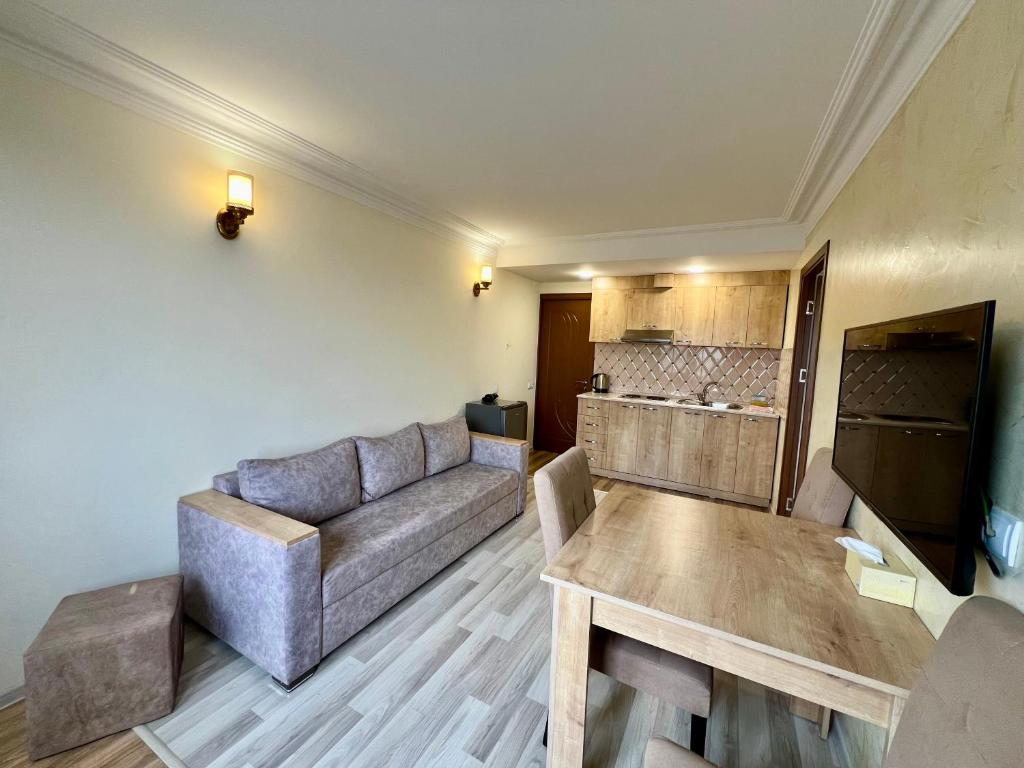 The Hill Guest House photo 3