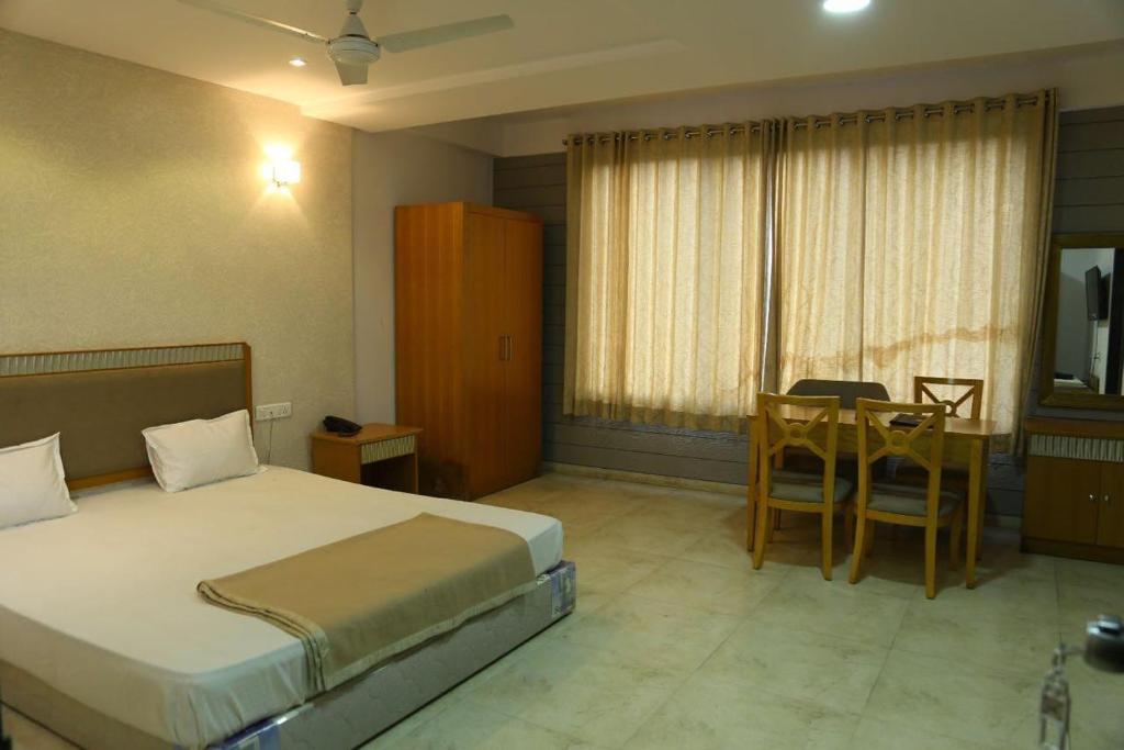 A Luxury Stay in S9 Hotel and Restaurant Near Ambaji photo 3