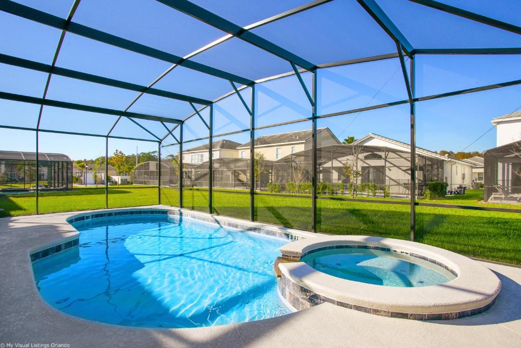 Sonoma Resort 7 Bedroom Vacation Home with Pool 1849 image
