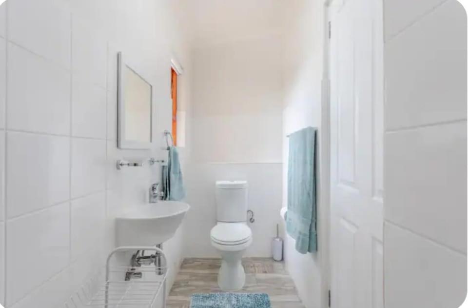 Lux Suite for 2 - Sunset Beach - Tap to explore photos