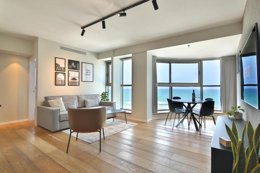 Luxury Suites by Notaly Ariel - Carmel Beach