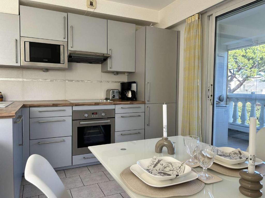 Appartement Antibes, 2 pièces, 4 personnes - FR-1-252-19 photo 1