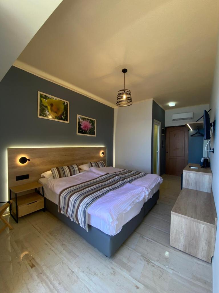 Horizon Beach Hotel photo 4