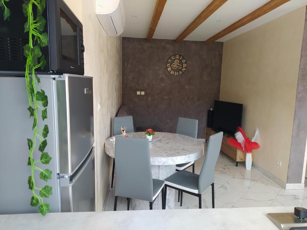 Studio cosy et fonctionnel photo 2