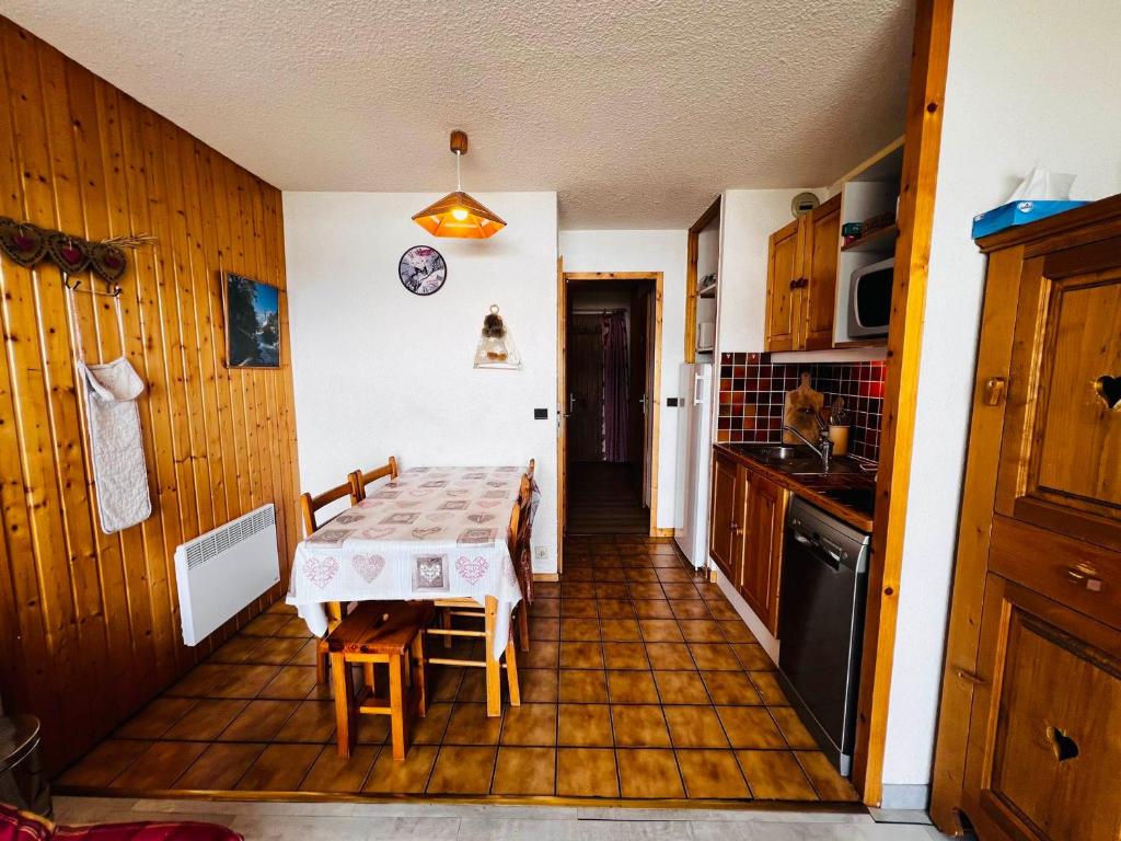 Studio Les Saisies, 1 pièce, 4 personnes - FR-1-293-169 photo 1