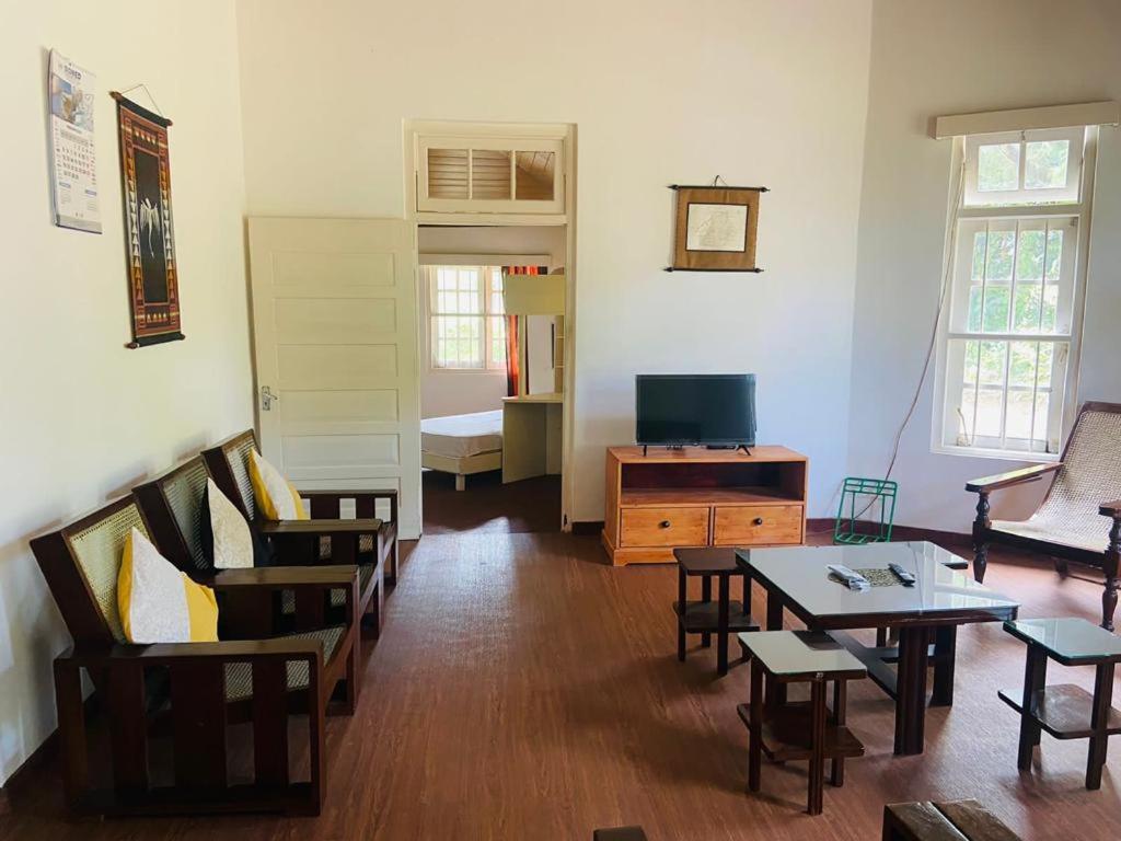 Herondale Estate Bungalow photo 2