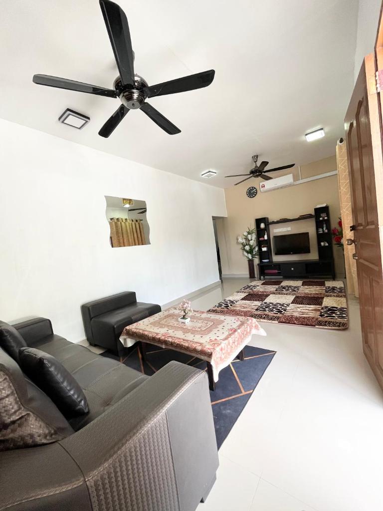 Baiduri Homestay photo 1