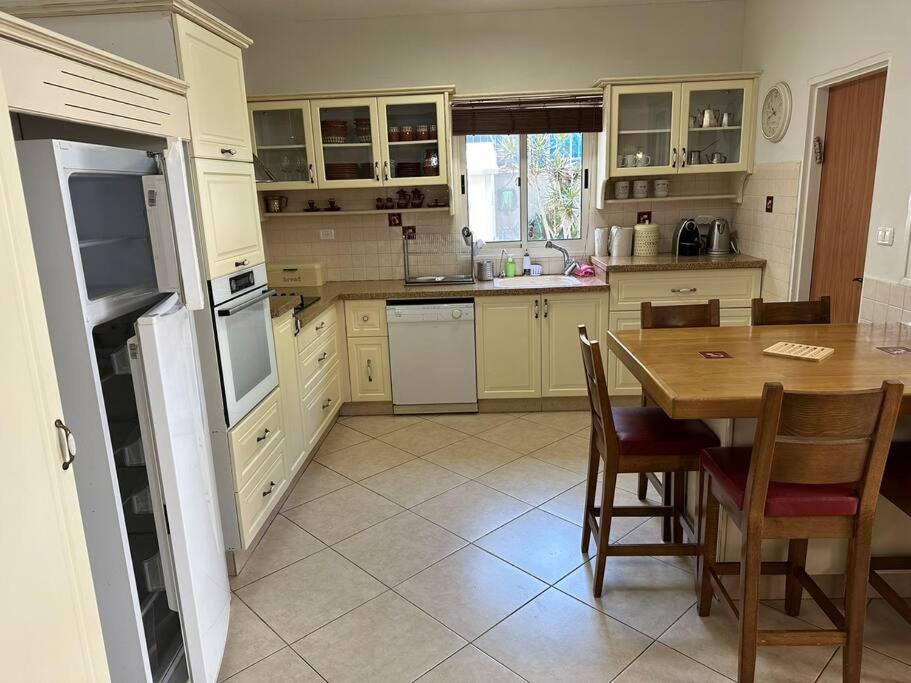 GGH Gedera Guest Home photo 2