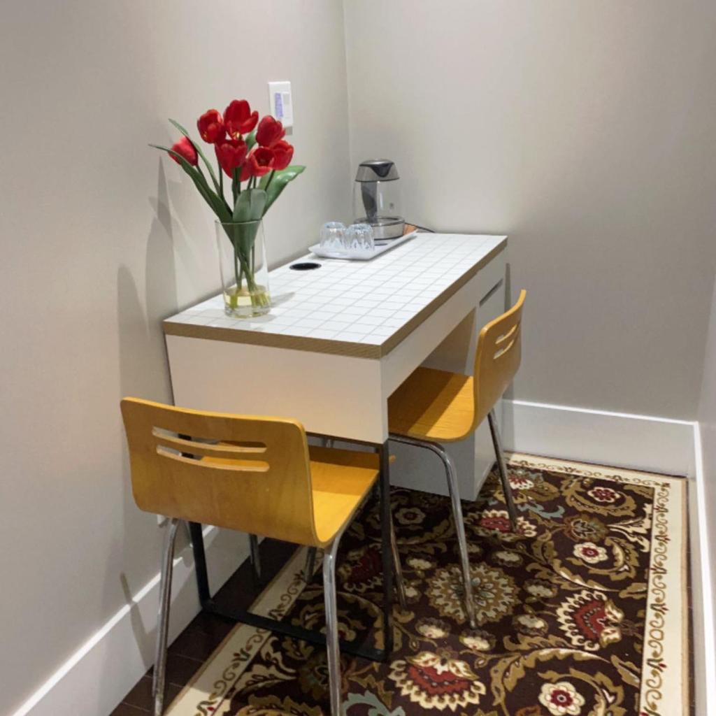 Comfortable suite for guests to use independently photo 3