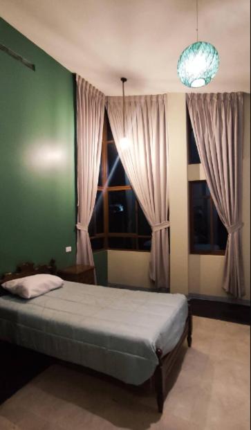Guest house. Shared room in panoramic apartment. Private bathroom. Kitchen and washmachine photo 2