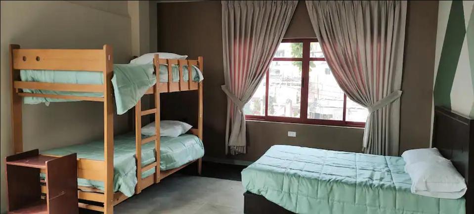 Guest house. Shared room in panoramic apartment. Private bathroom. Kitchen and washmachine photo 4