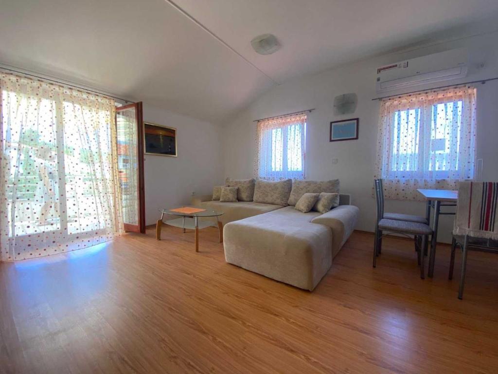 Apartment With the Sea View photo 4