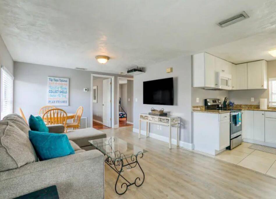 Summer Sands Lodge Unit 4 -2BR image